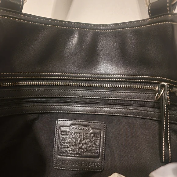 Vintage Coach Legacy Leather Satchel – Style 08649 - Picture 4 of 5